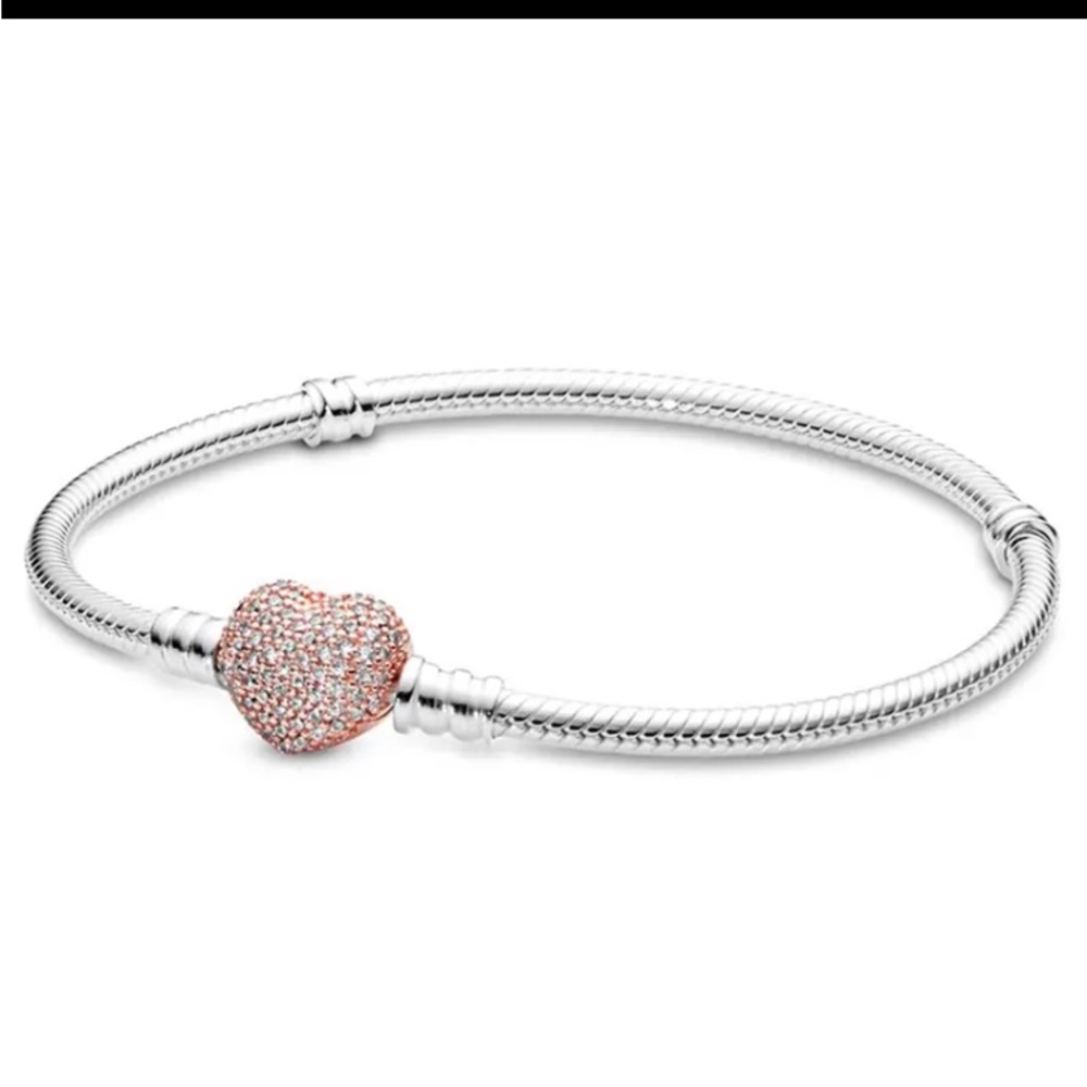 💕💕ABSOLUTELY BEAUTIFUL 20CM. SNAKE CHAIN BRACELET WITH HEART SHAPED CLASP💕💕